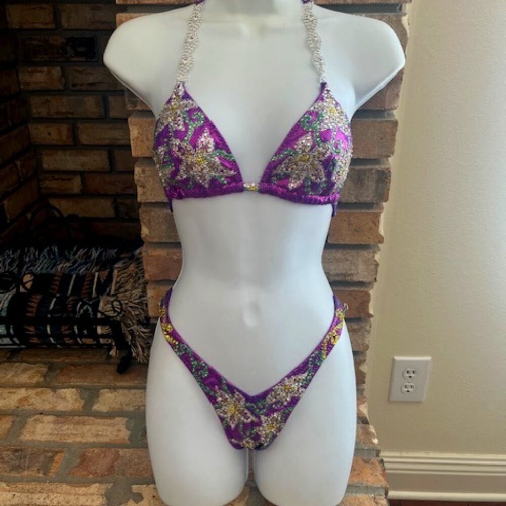 NOT FOR SALE... Figure Physique Bodybuilding Competition NPC Contest Posing Suit